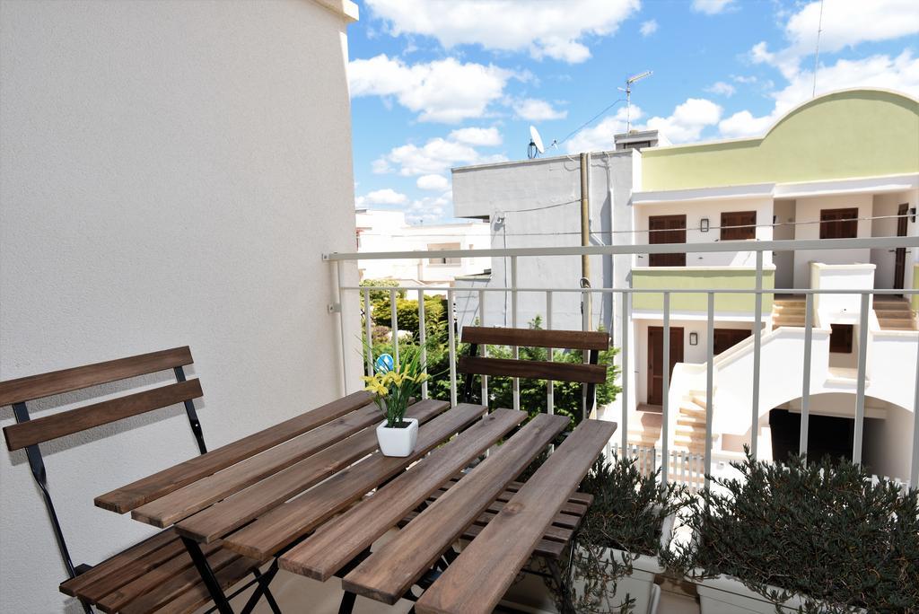 Camere Le Vie Di Omero Torre dell'Orso Exterior foto