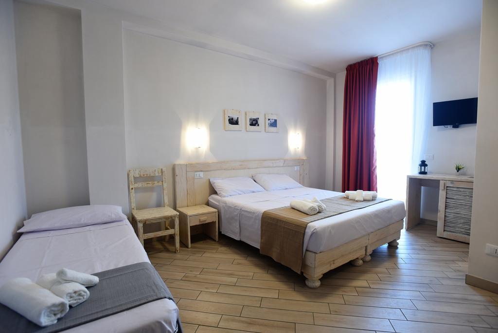 Camere Le Vie Di Omero Torre dell'Orso Exterior foto