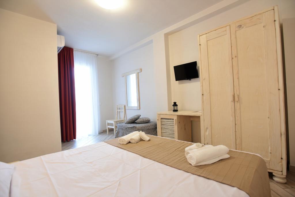 Camere Le Vie Di Omero Torre dell'Orso Exterior foto