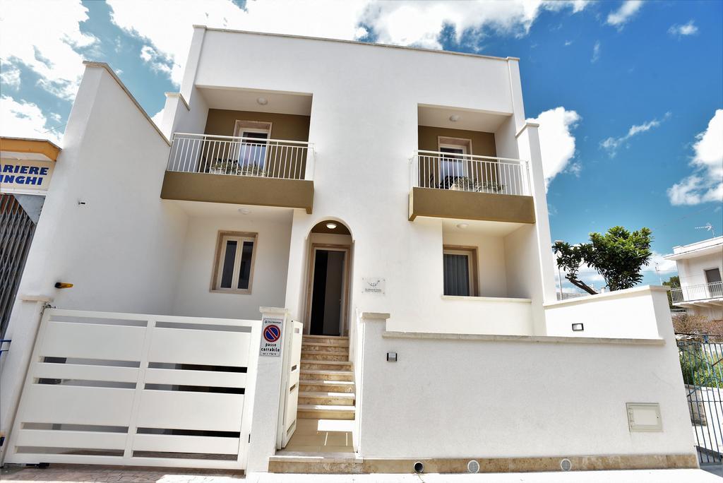Camere Le Vie Di Omero Torre dell'Orso Exterior foto